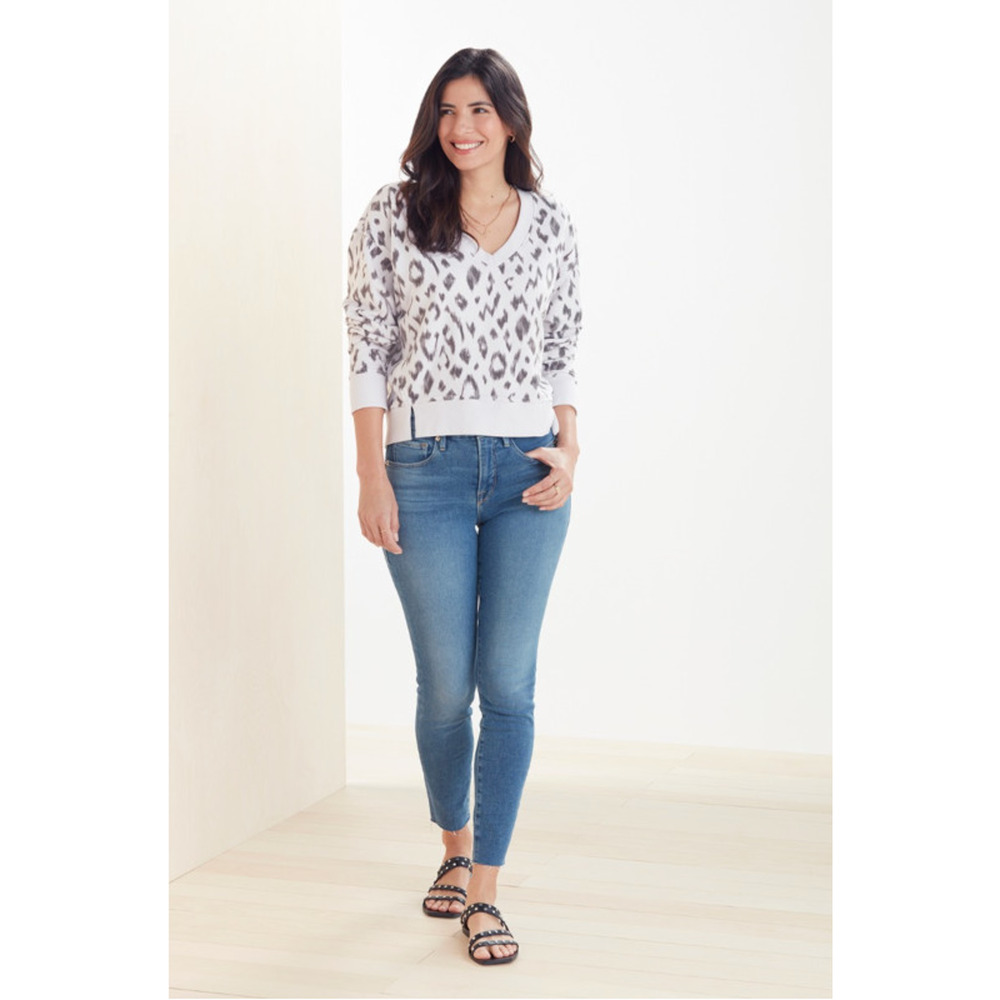 MICHAEL STARS NWT Evereve Camila Ikat V-Neck Sweatshirt // XS - Picture 3 of 12